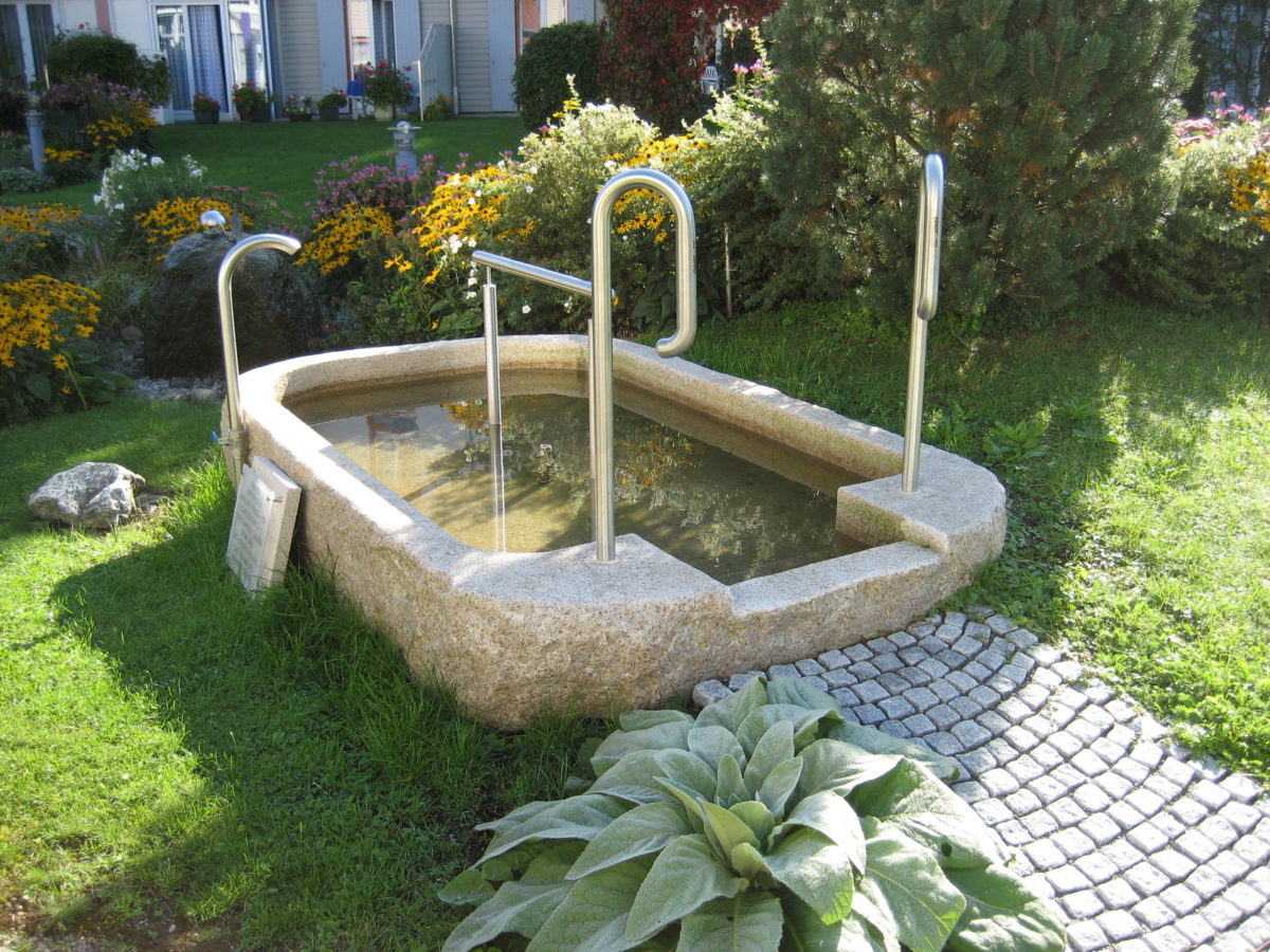 Kneippbecken Brunnencenter Allgäu Steinbrunnen