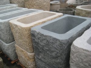 Granitbrunnen