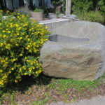 Brunnen aus großem Granitfindling BWk013 (2)