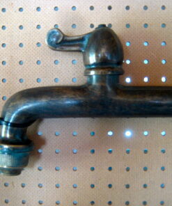 Wasserhahn aus Bronze