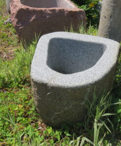 Brunnen aus Granitfindling98x70h50cm BWk027 (1)
