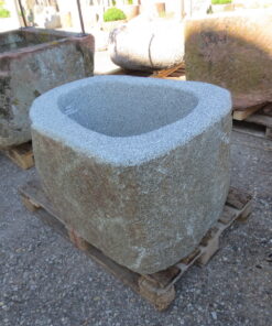Brunnen aus Granitfindling 105x80h58cm BWk030 (3)