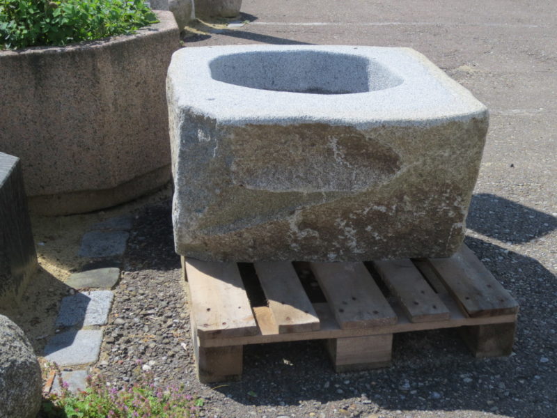 Steinbrunnen Naturstein