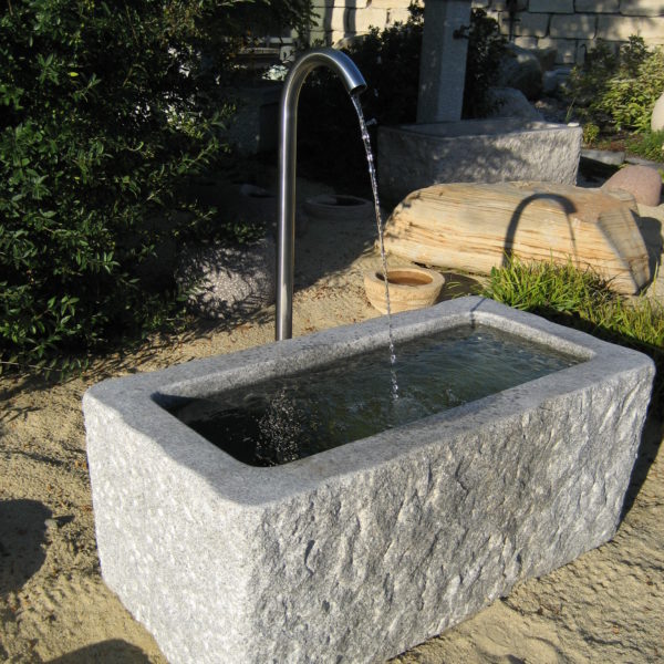 Granitbrunnen