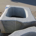 Brunnen-aus-Granitfindling-103x94h63-BWk008