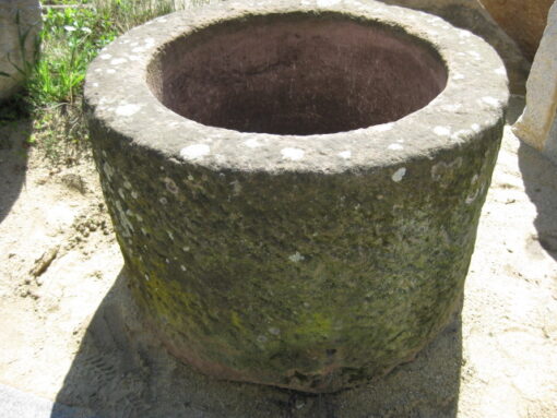 Antiker Sandsteinbrunnen rund – Bild 2