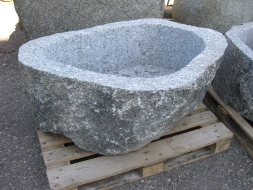 Gartenbrunnen aus Naturfindling